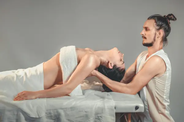 Dịch vụ Massage tận nơi tại Sài Gòn giá rẻ nhất, phục vụ 24/7 năm 2026