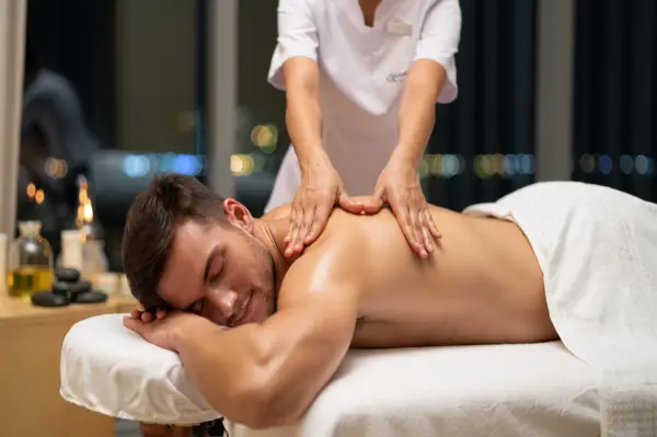 Địa chỉ Massage khách sạn tại Hà Nội giá rẻ, phục vụ 24/7 , nhiều ưu đãi của Massage Pro