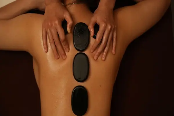 Địa chỉ Massage khách sạn tại Quận Đống Đa giá rẻ, phục vụ 24/7 , nhiều ưu đãi 2026 của Massage Pro