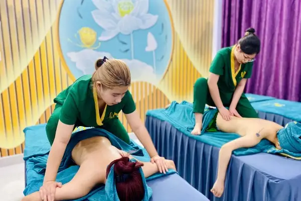 Dịch vụ Massage bấm huyệt tại quận 8 giá rẻ phục vụ tận nơi 24/7 theo yêu cầu của Massage Pro