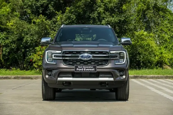 Giá xe Ford Everest 2026 lăn bánh kèm Ưu đãi mới nhất tháng 08/2026