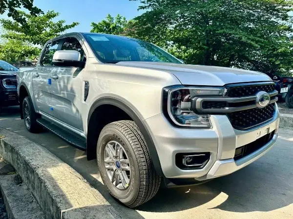Cận cảnh &amp;amp;amp;amp;amp;amp;amp;amp;amp;amp;amp;amp;amp;amp;amp; đánh giá chi tiết ford ranger màu bạc 2026 mới nhất tại Ford Phạm Văn Đồng - Ford Hà Nội