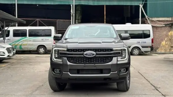 chi tiết khoảng sáng gầm ford ranger 2026 bản đủ tại Ford Phạm Văn Đồng - Ford Hà Nội