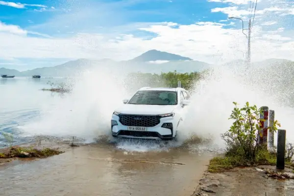 chi tiết khoảng sáng gầm ford ranger 2026 bản đủ tại Ford Phạm Văn Đồng - Ford Hà Nội