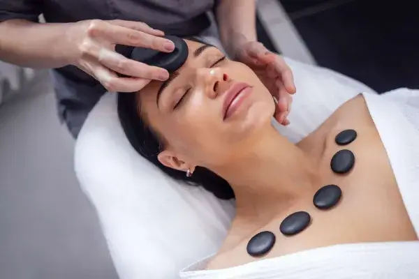 Dịch vụ Massage Nhật Bản tại quận Hoàn Kiếm giá rẻ phục vụ tận nơi theo yêu cầu của Massage Pro