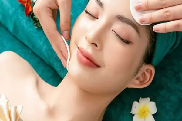 Các bước massage làn da mặt của người Nhật Bản | HillsBeauty.vn