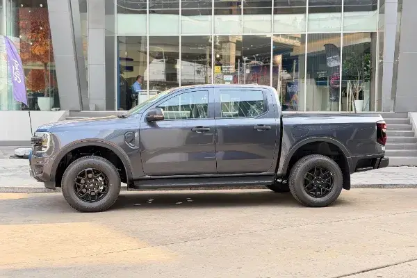 Ford Ranger XLS 4x2: Khả năng Off-Road ấn tượng bậc nhất 2026 tại Ford Phạm Văn Đồng - Ford Hà Nội