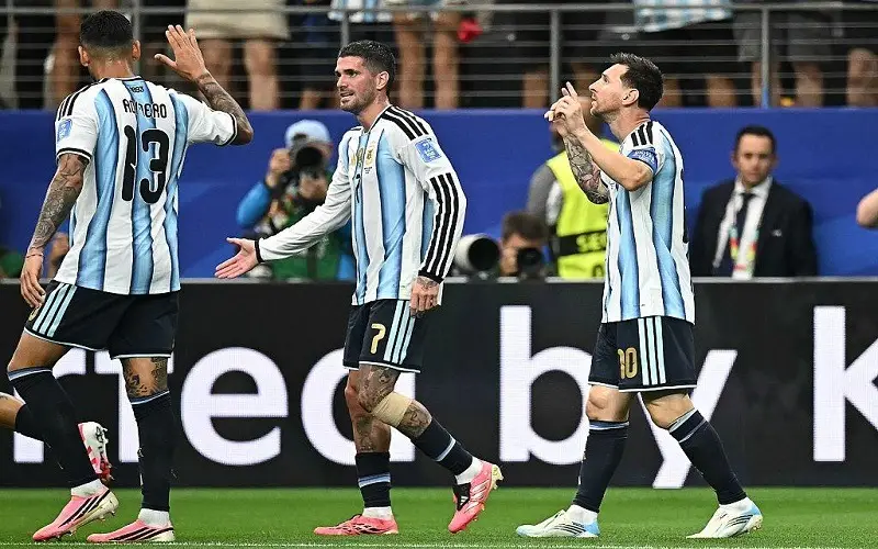 The players with the most assists in the history of world football. 4 jpg 6a76ff6c29880