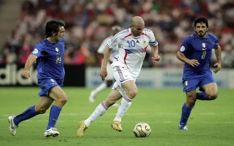 Top 7 legendary central midfielders in football history 1 jpg 6aa0c7b2d868d