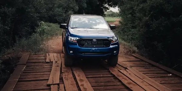 Xe Ford Everest Ambiente: Thiết Kế và Hiệu Suất Ấn Tượng 2026 Tại Ford Phạm Văn Đồng - Ford Hà Nộii